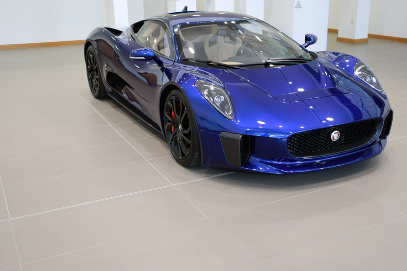 Illustration for article titled Can James Bond Push The Jaguar C-X75 Into Production?